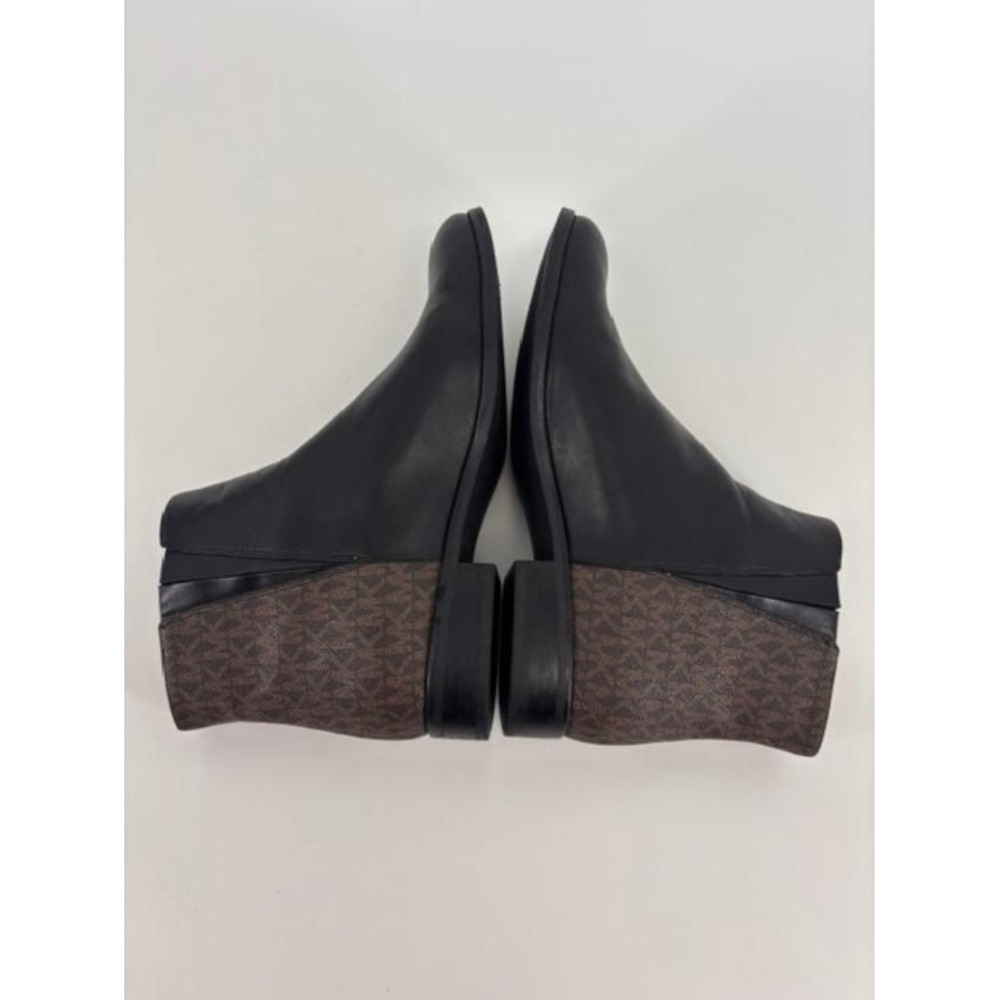 Michael Kors Britt Signature Logo Trim Ankle Boot Size 10 Gold Charm Leather - Picture 6 of 8